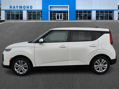 Certified 2021 Kia Soul LX image 6