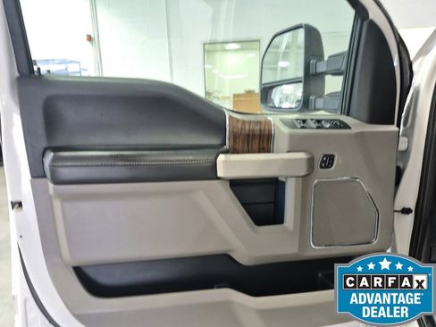 Used 2019 Ford F150 Lariat w/ Equipment Group 501A Mid AWD/4WD image 20