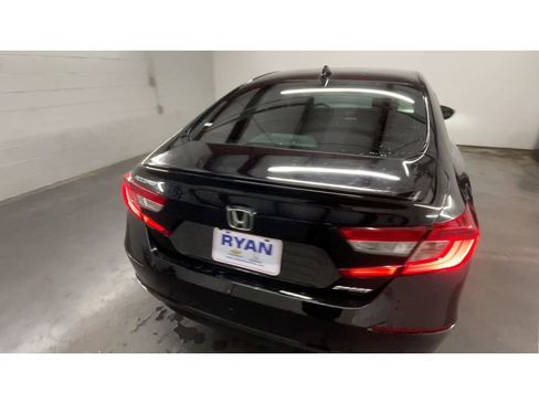 Used 2022 Honda Accord Sport image 8