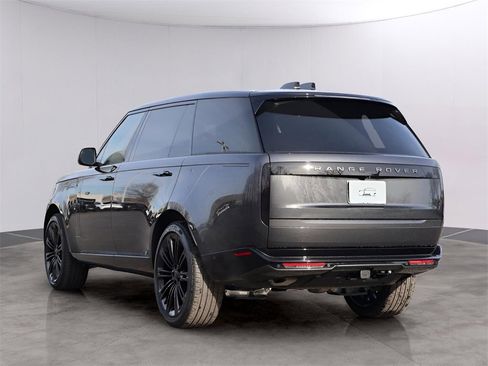 New 2026 Land Rover Range Rover Long Wheelbase SE image 5