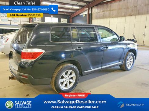 Used 2013 Toyota Highlander 4WD w/ Cold Weather Pkg image 4