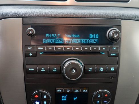 Used 2011 GMC Sierra 2500 SLT w/ SLT Convenience Package image 15