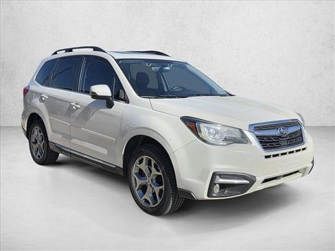 Used 2017 Subaru Forester 2.5i Touring image 3