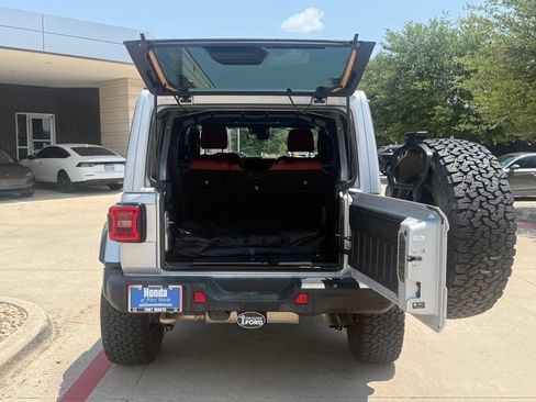 Used 2024 Jeep Wrangler Unlimited Rubicon 392 AWD/4WD image 6