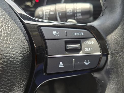 Used 2025 Honda Pilot EX-L image 25