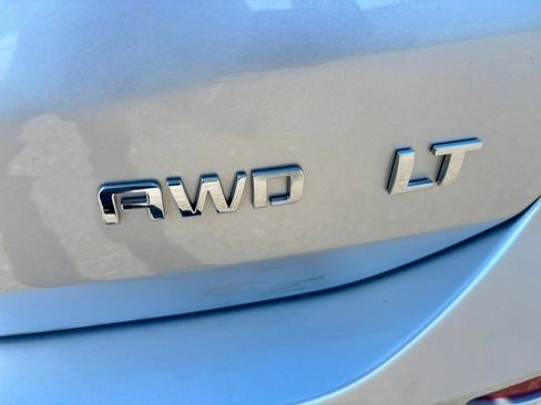 Used 2019 Chevrolet Equinox LT AWD/4WD image 29