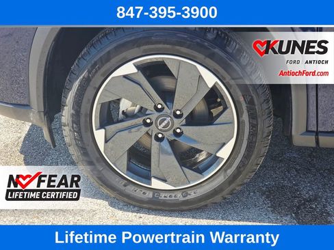 Used 2025 Nissan Rogue SV image 12