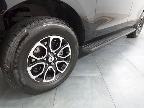 Used 2022 Ford Expedition XLT image 33