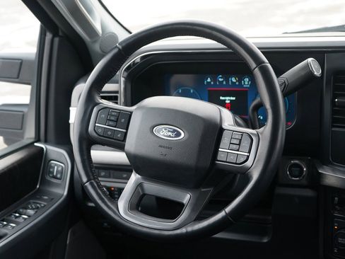 Used 2024 Ford F350 Lariat image 14