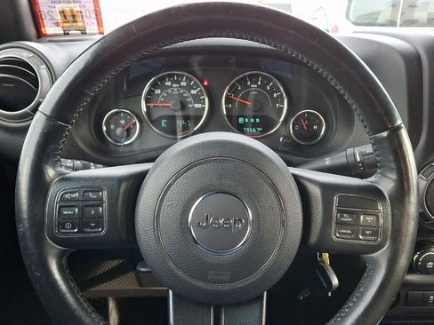 Used 2018 Jeep Wrangler Unlimited Sport S image 17