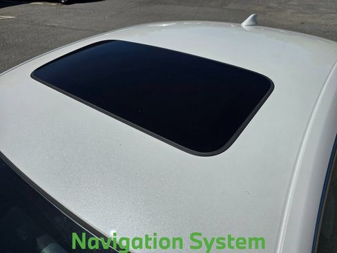 Used 2018 Honda Accord Touring image 19