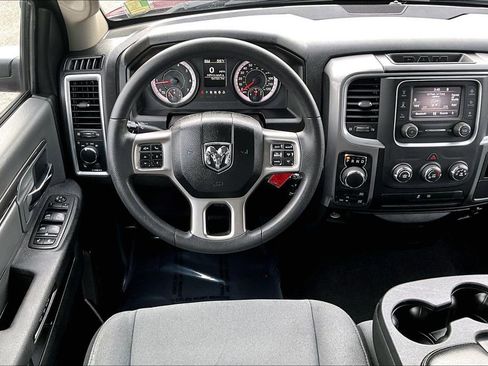 Used 2024 RAM 1500 Classic SLT image 5