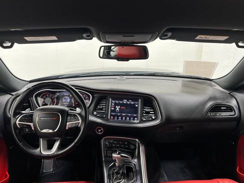 Used 2018 Dodge Challenger GT image 17