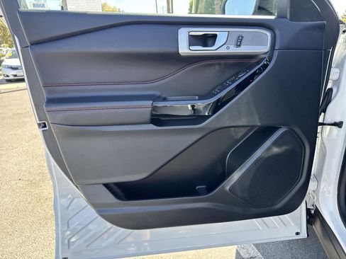 Used 2024 Ford Explorer ST-Line w/ Class IV Trailer Tow Package image 21