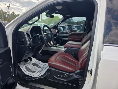 Used 2019 Ford F150 Platinum w/ Equipment Group 701A Luxury AWD/4WD image 7