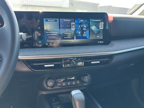 New 2026 Nissan Kicks SV image 21