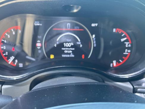Used 2022 Dodge Durango SXT w/ Anodized Platinum Package AWD/4WD image 33