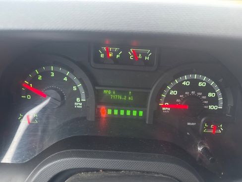 Used 2017 Ford E-450 and Econoline 450 Super Duty image 14