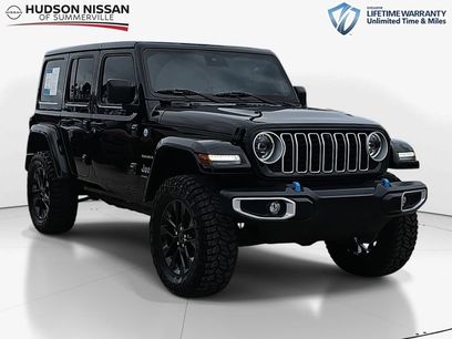 Used 2024 Jeep Wrangler Unlimited Sahara w/ Technology Group