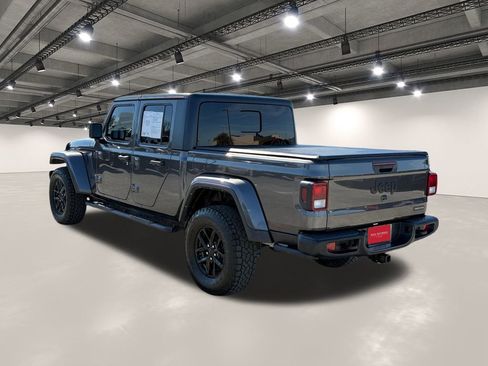 Used 2023 Jeep Gladiator Sport S image 14