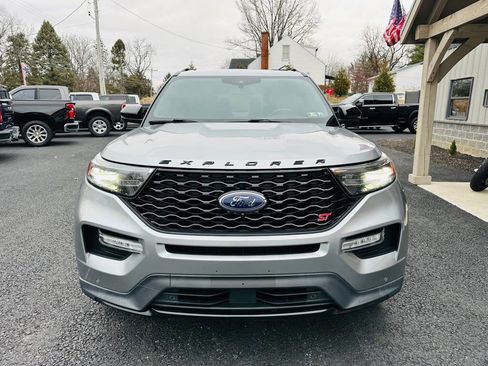 Used 2020 Ford Explorer ST w/ Premium Technology Package image 8