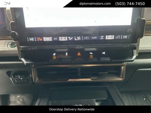 Used 2024 GMC Hummer EV 3X image 34
