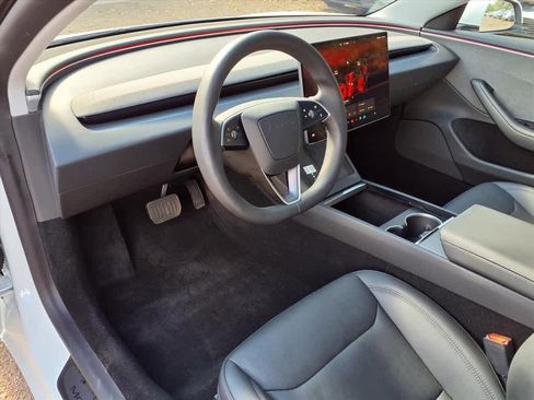 Used 2025 Tesla Model 3 Long Range image 17