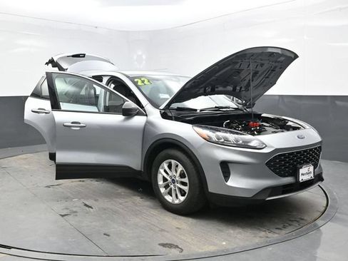 Used 2022 Ford Escape SE FWD image 41