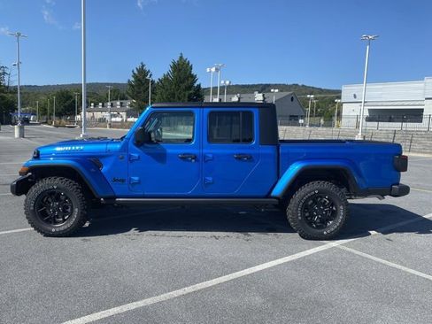 New 2025 Jeep Gladiator Willys image 4