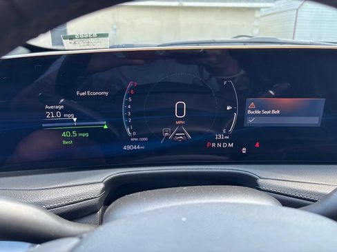 Used 2025 Cadillac XT4 Premium Luxury FWD image 30