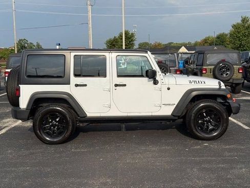 Used 2015 Jeep Wrangler Unlimited Sport AWD/4WD image 2