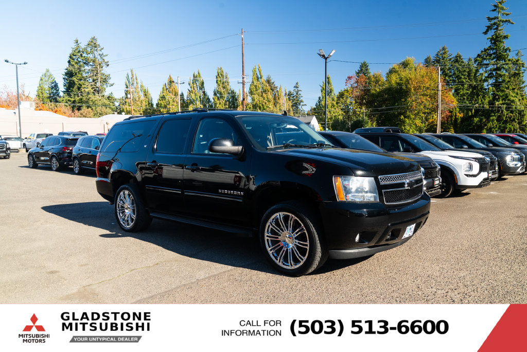 Used 2012 Chevrolet Suburban LT w/ Luxury Package AWD/4WD image 27