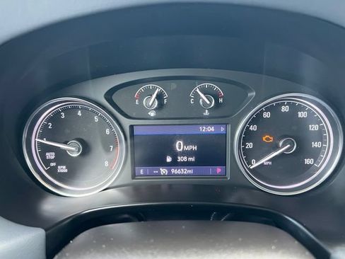 Used 2021 Buick Enclave Essence FWD image 10