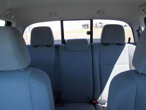 Used 2020 Toyota Tacoma SR5 image 17