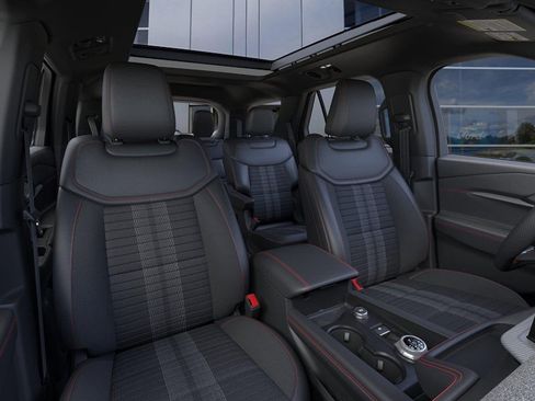 New 2026 Ford Explorer ST-Line w/ ST-Line Street Pack AWD/4WD image 10