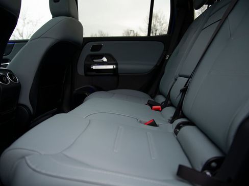 New 2026 Mercedes-Benz GLB 250 GLB 250 image 13