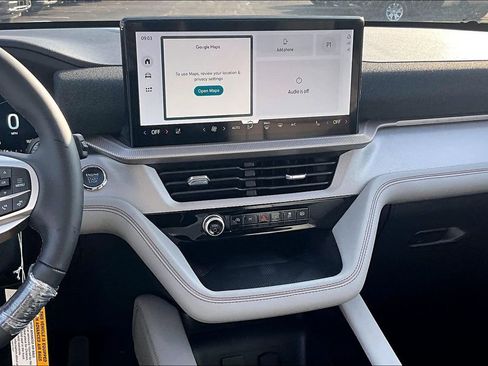 New 2026 Ford Explorer Active w/ Active Comfort Package image 7