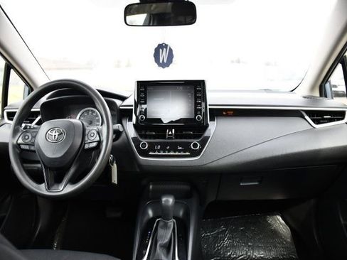 Used 2020 Toyota Corolla LE image 17