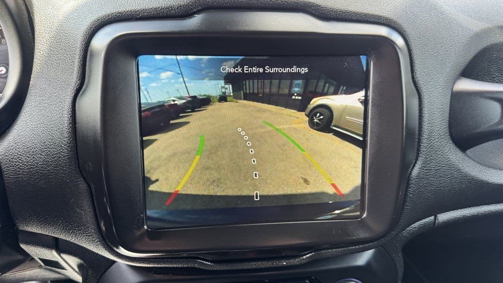 Used 2021 Jeep Renegade Latitude FWD image 19