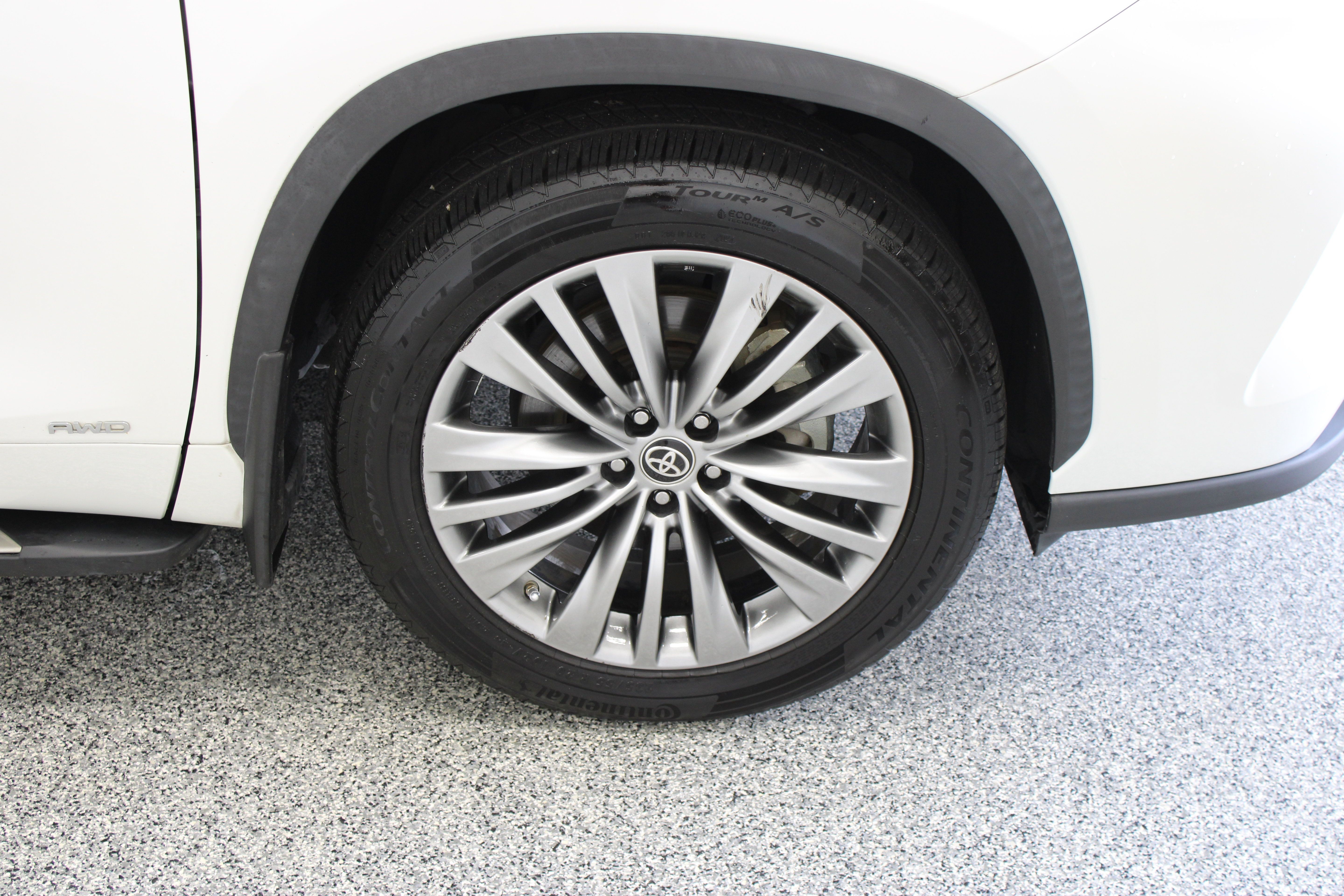 Certified 2020 Toyota Highlander Platinum AWD/4WD image 5