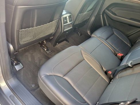 Used 2014 Mercedes-Benz ML 350 BlueTEC 4MATIC image 38