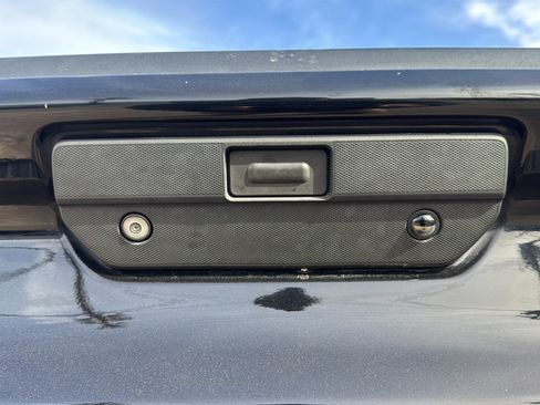 Used 2019 Chevrolet Silverado 1500 High Country image 44