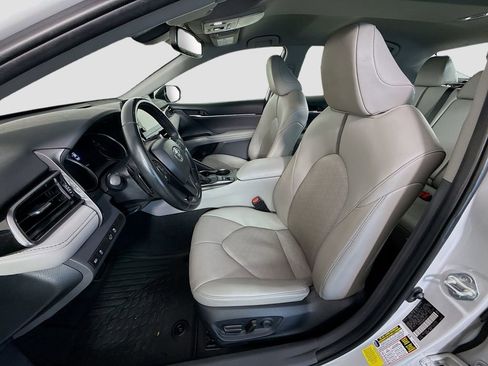 Used 2024 Toyota Camry XSE image 19