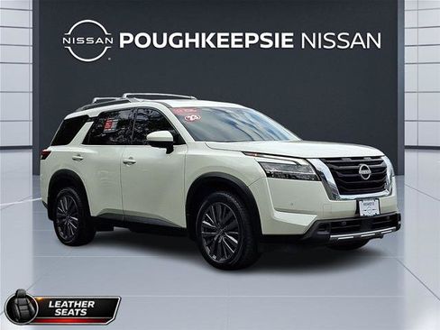 Certified 2023 Nissan Pathfinder SL w/ SL Premium Package AWD/4WD image 1