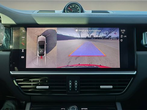 Used 2023 Porsche Cayenne GTS image 15