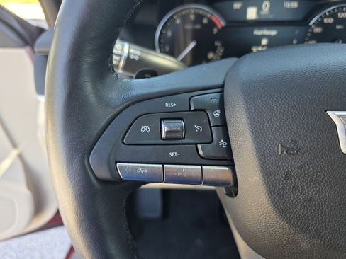 Used 2021 Cadillac CT4 Premium Luxury RWD image 18