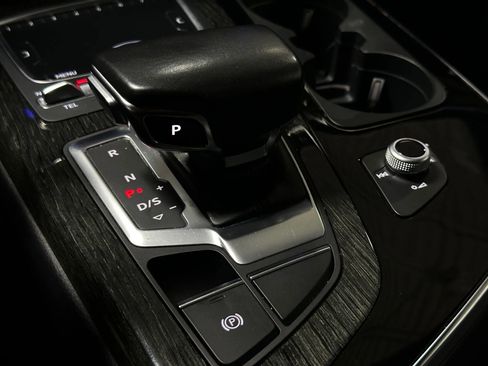 Used 2019 Audi Q7 3.0T Premium Plus w/ Premium Plus Package image 46