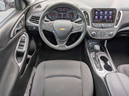 New 2024 Chevrolet Malibu LT FWD image 4