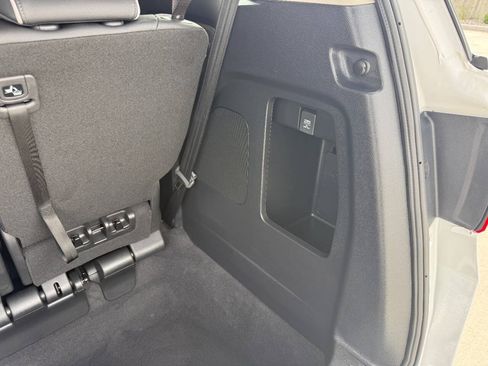 Used 2026 Honda Odyssey Elite image 33