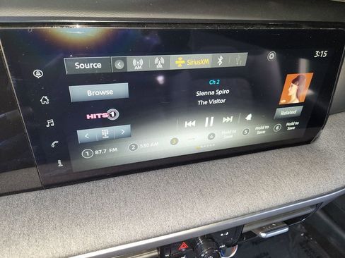 Certified 2025 Nissan Kicks SV image 32